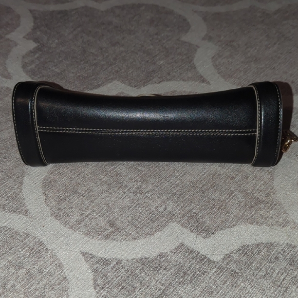 Vintage COLE HAAN Black LEATHER Clutch